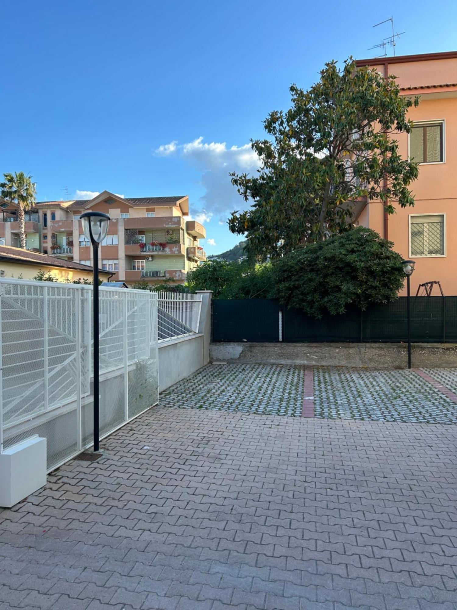 Appartamento Zona Residenziale, Due Passi Dal Mare เปสการา ภายนอก รูปภาพ